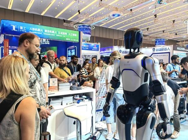 猎股网 光明网评论员：广交会机器人爆火，折射我国智能制造的创新活力
